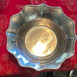 Scalloped Edge Silver Beatriz Ball 2004 Bowl